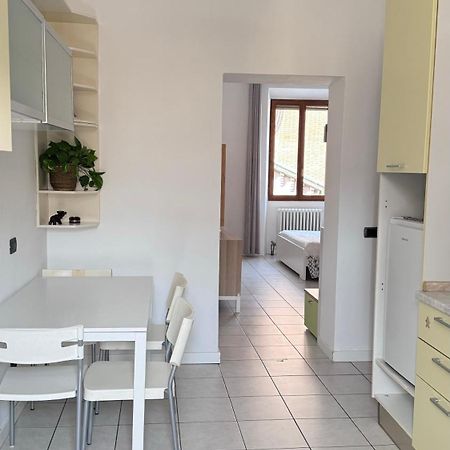 Apartamento Sawasdee 37 Monza Exterior foto